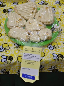 Dana's HoneyBee and Honey Theme - Cookies with honey